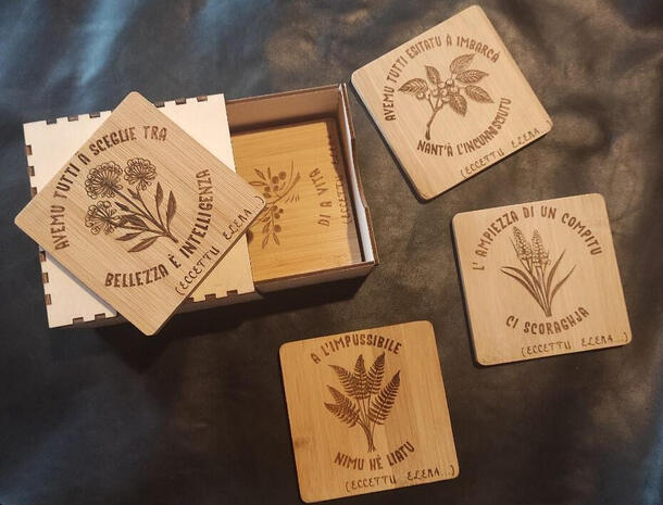 Gravure sur bois, découpe boite.